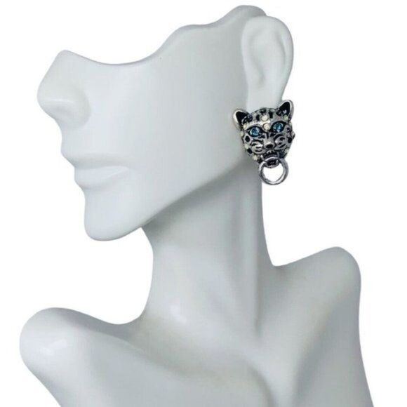 Betsey Johnson WHITEOUT Crystal Snow Leopard Door Knocker Button Stud Earrings - Picture 2 of 9
